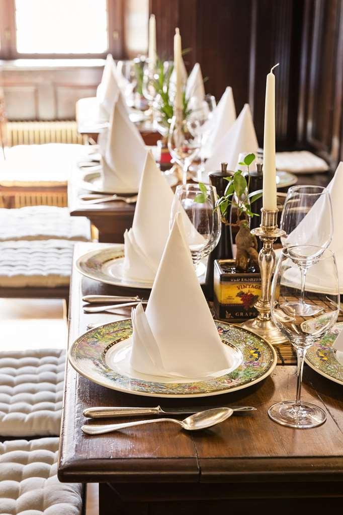 Radisson Blu Hotel Altstadt, זלצבורג מסעדה תמונה
