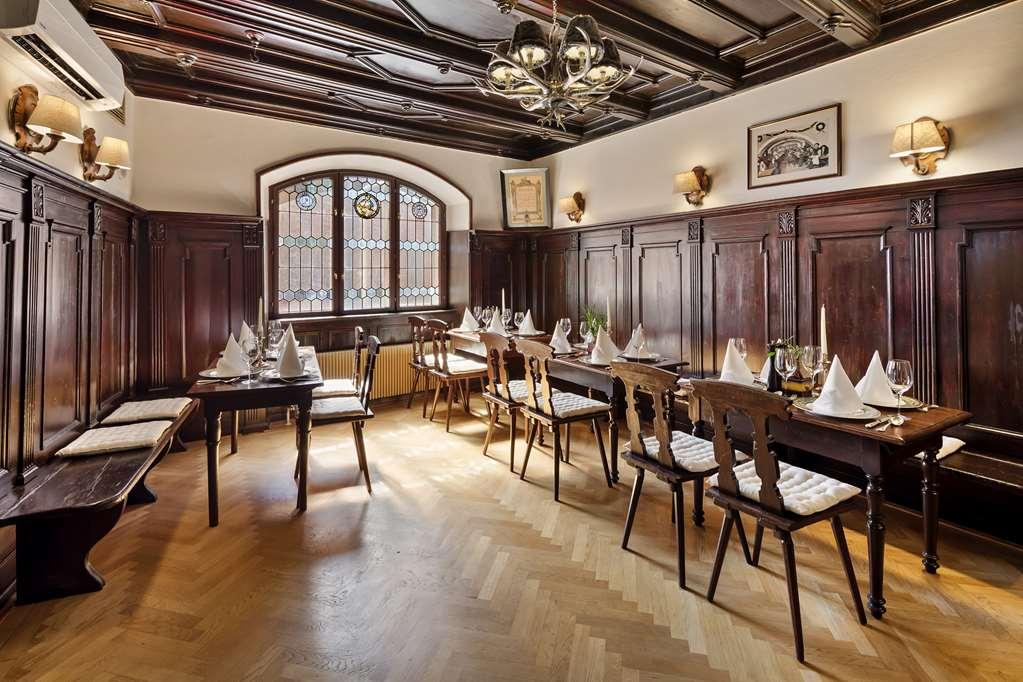 Radisson Blu Hotel Altstadt, זלצבורג מסעדה תמונה
